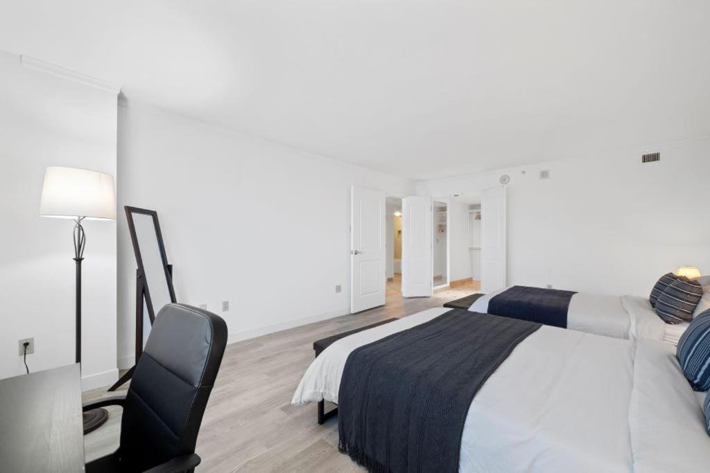 2Br Condo On The Boardwalk With 3 Baths Cozysuites Atlantic City Exterior photo