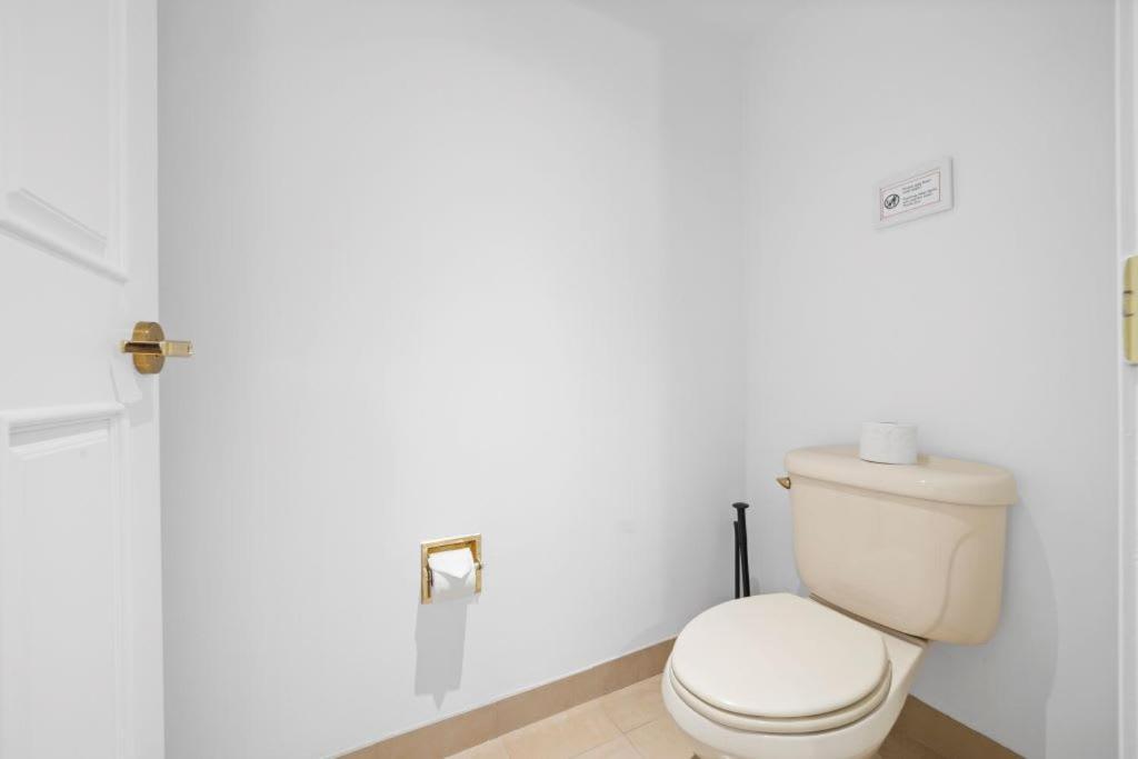 2Br Condo On The Boardwalk With 3 Baths Cozysuites Atlantic City Exterior photo