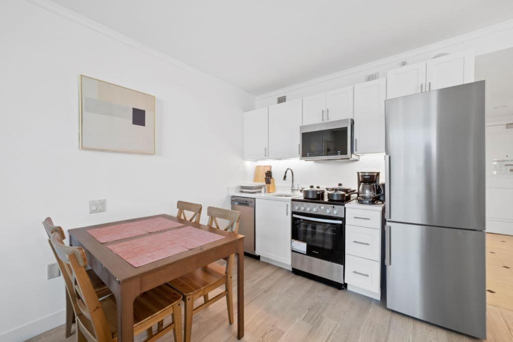 2Br Condo On The Boardwalk With 3 Baths Cozysuites Atlantic City Exterior photo